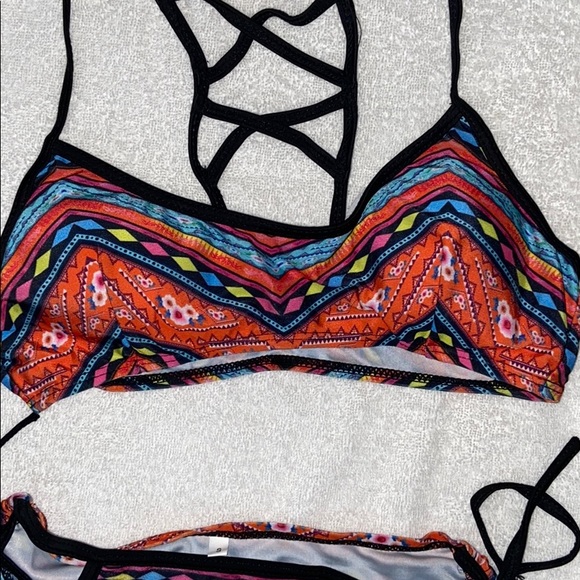 Floral Bikini - Picture 3 of 5